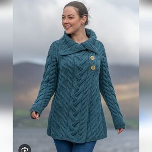 Aran NWT Ladies Super Soft Cable Knit Cardigan in Irish Sea Blue SZ Medium